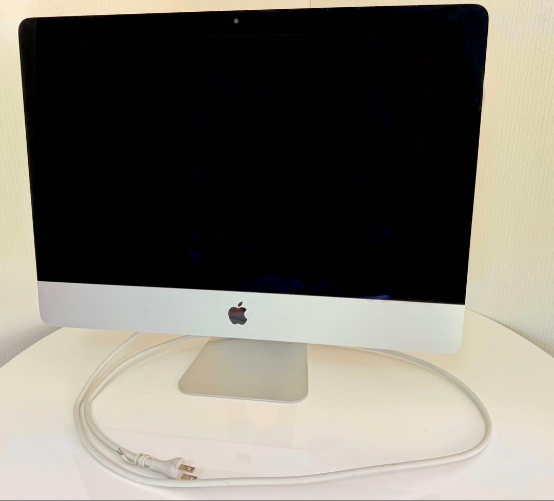 iMac 21.5インチ Mid 2014 / 8GB / 1.12TB