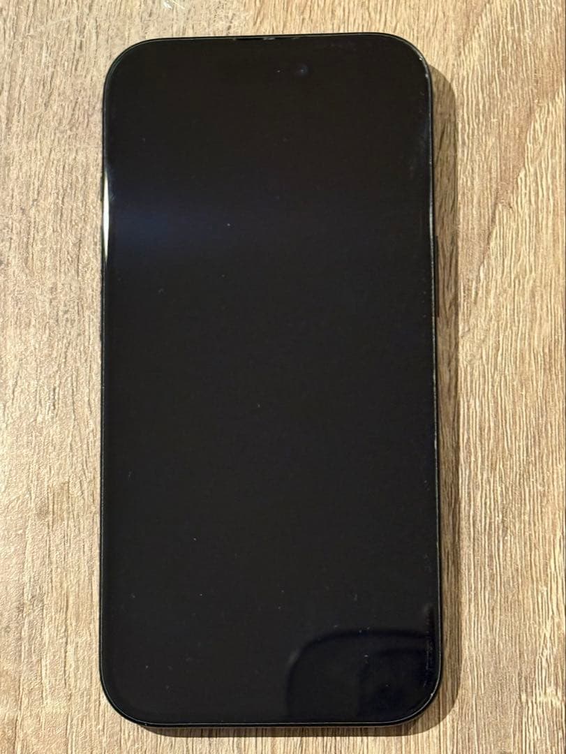 Apple iPhone 15ブラック