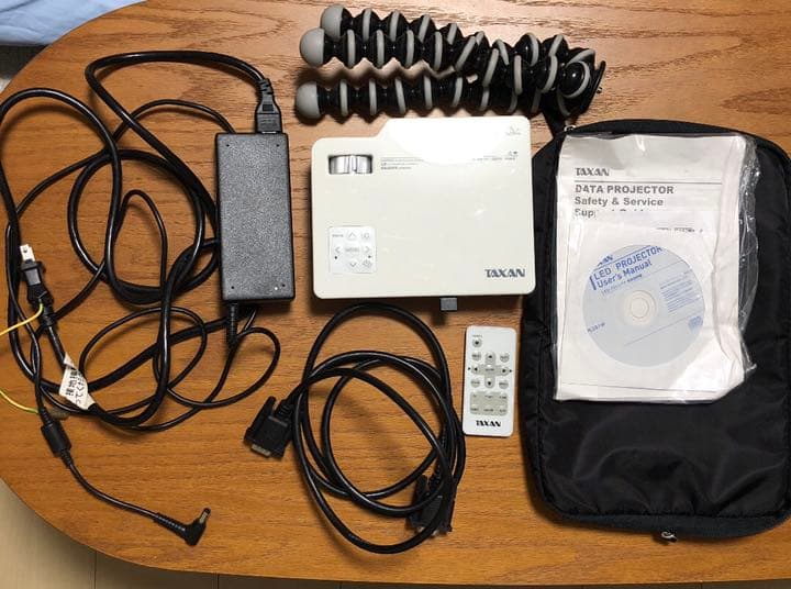 TAXAN 小型LEDプロジェクター 500ルーメン WXGA 800g