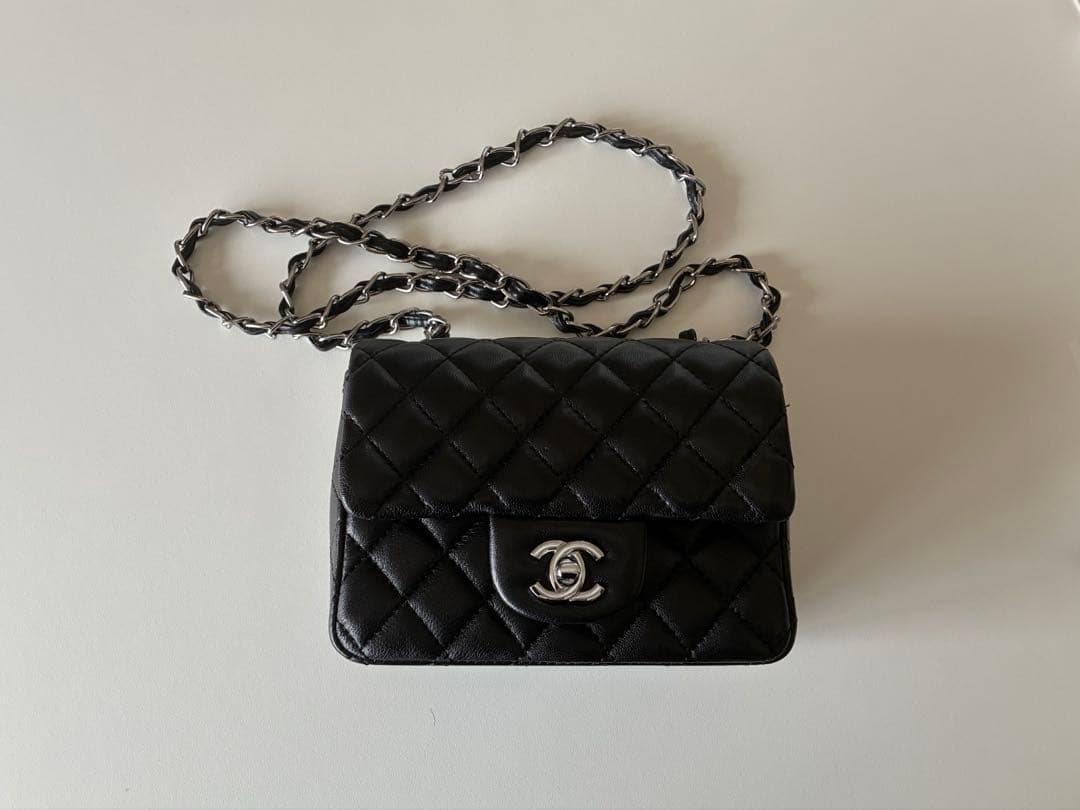 チェーンバッグ 黒色 中古