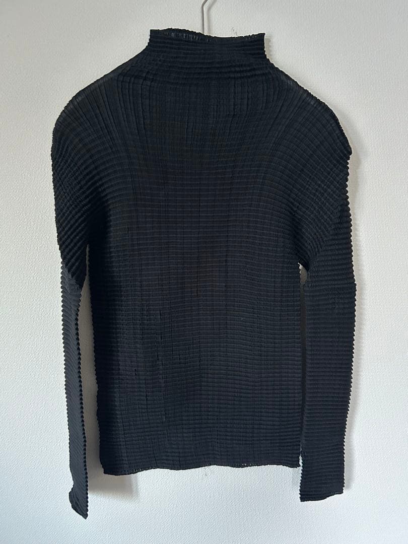 ISSEY MIYAKE イッセイミヤケ プリーツトップス