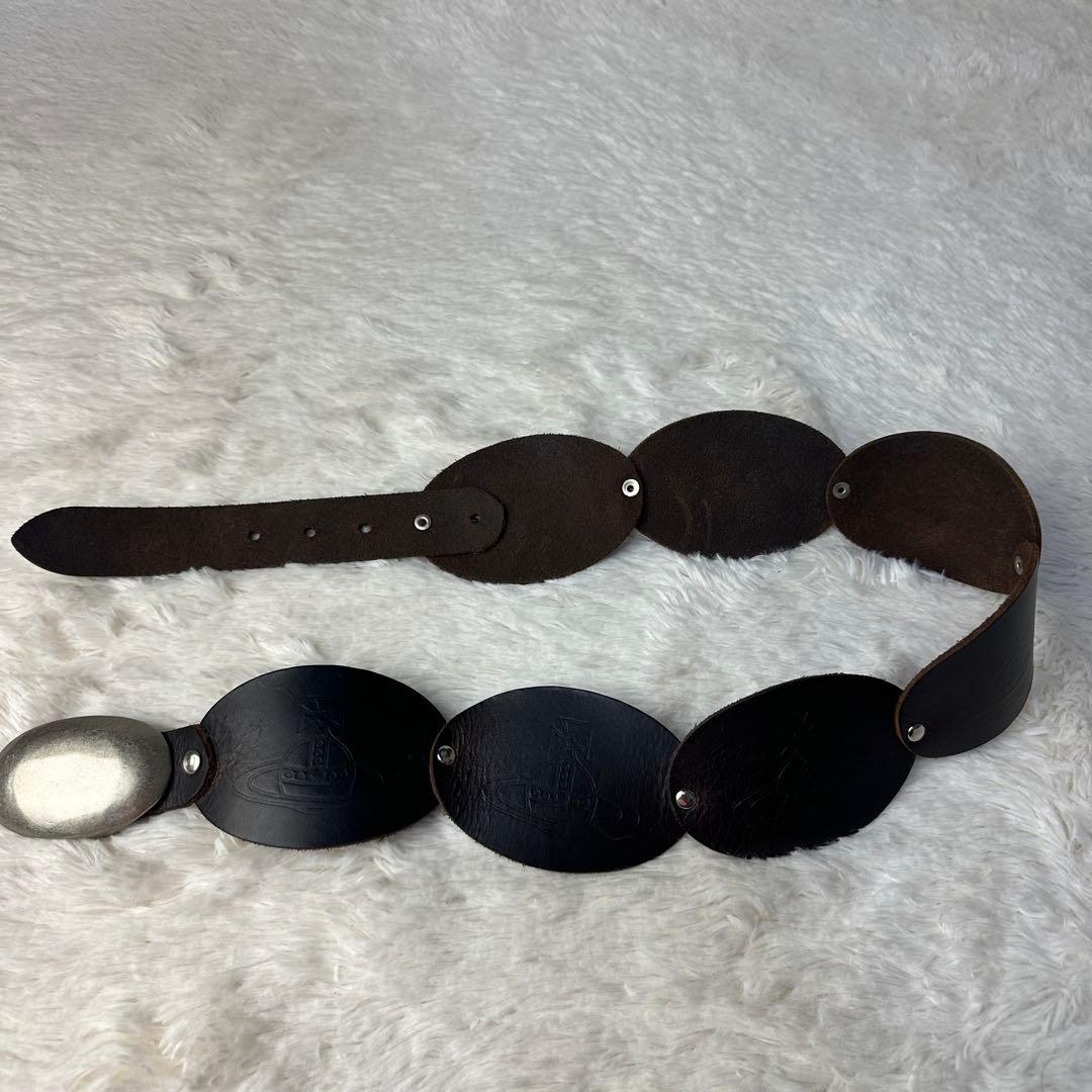 ヴィヴィアン レザーベルト フラワーデザイン オーブ型押印