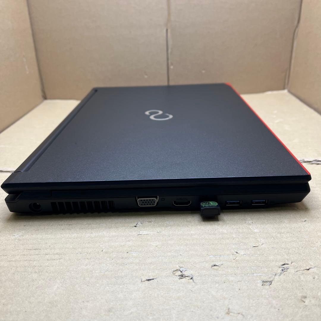 富士通　LIFEBOOK A576/P FMVA16018Z