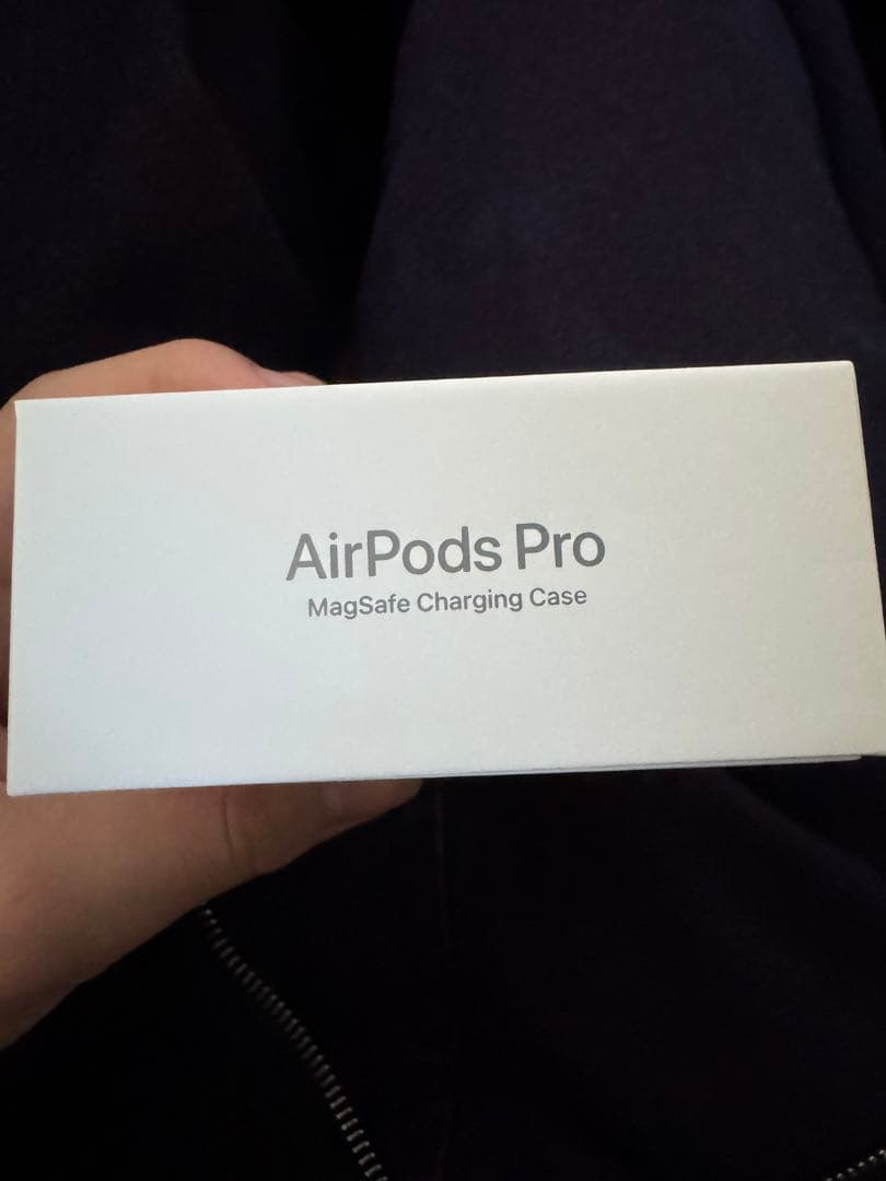 AirPods Pro MagSafe 付属品ケーブル以外全部入ってます