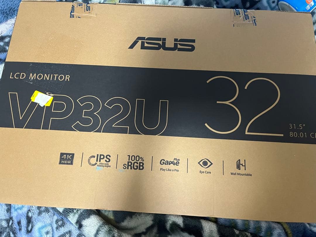 ASUS 4Kモニター　31.5インチ　VP32UQ