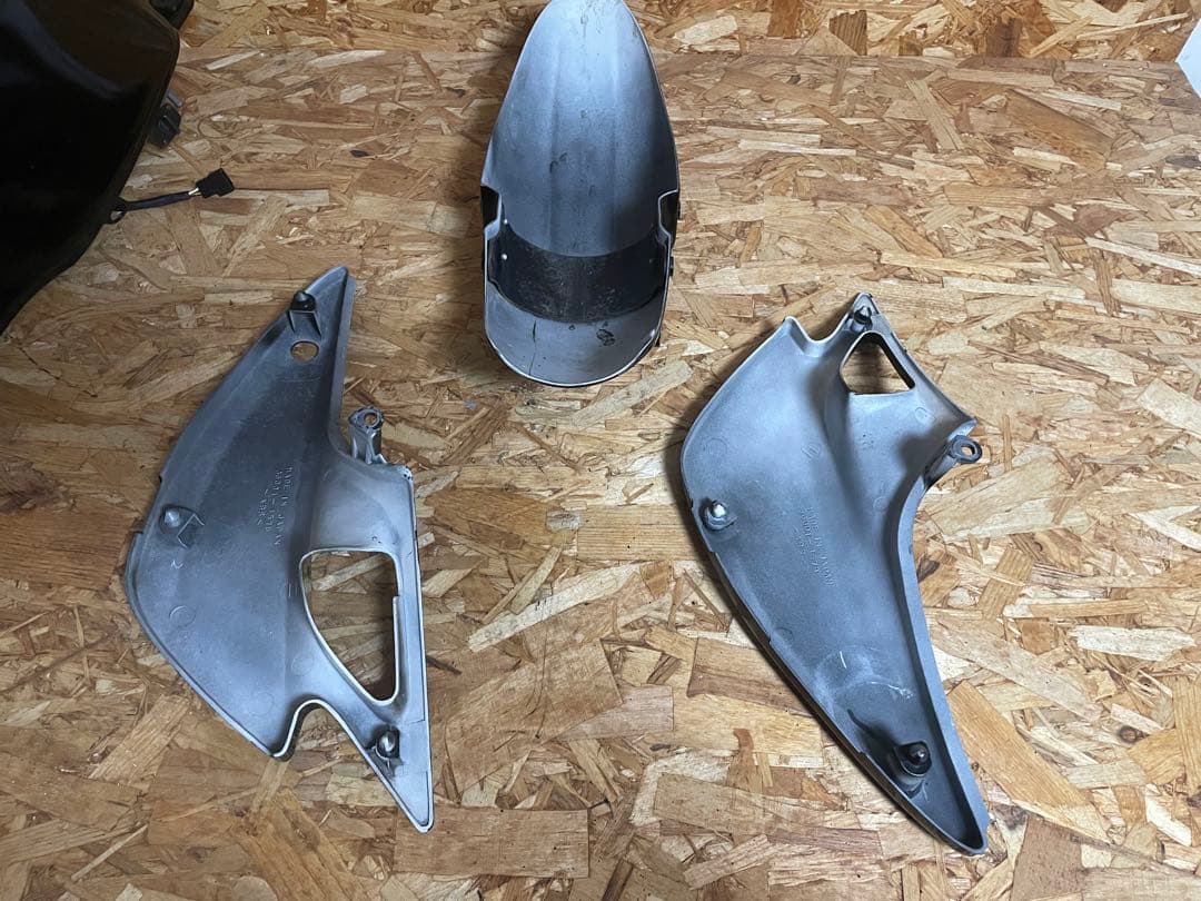 バリオス2 外装一式　タンク付属品無し