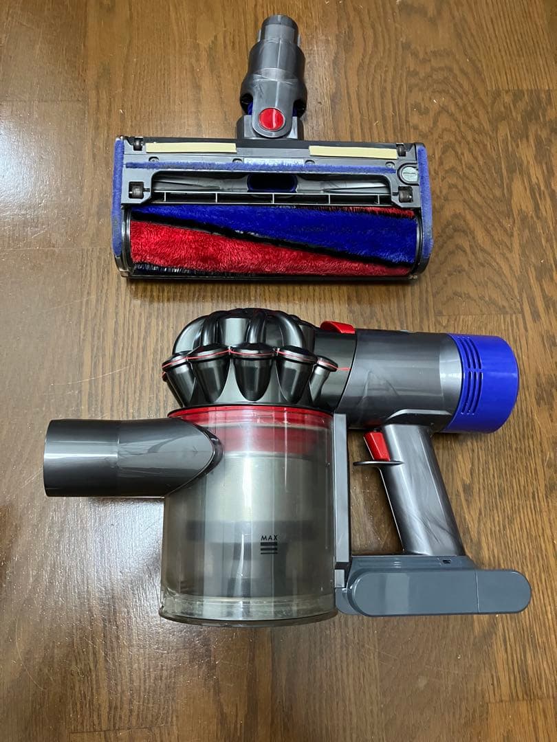 【ジャンク】ダイソンV7 コードレス掃除機 SV11&純正アタッチメント多数