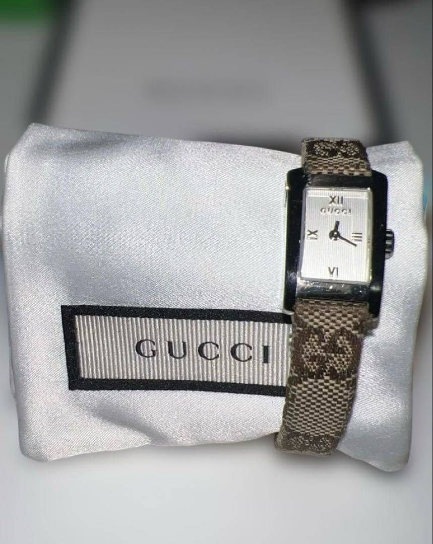 【美品・希少】GUCCI グッチ キャンバスベルト レディース 腕時計