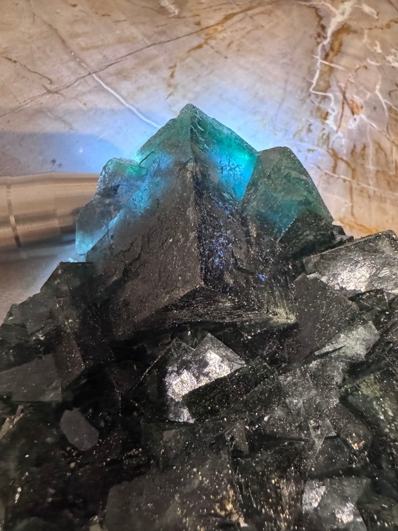 hopeナミビア月光フローライトコレクターピース ＆キラキラパイライト共生