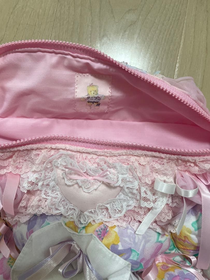 グニフニ♡80s vintegeフラワーbunnyボディバッグ