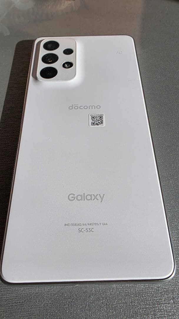 【美品】Galaxy スマートフォン docomo ホワイト　SC-53C