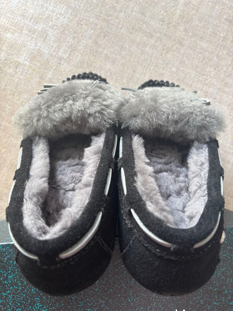 W7サイズ／EMU Amity Cuff モカシン　ブラック