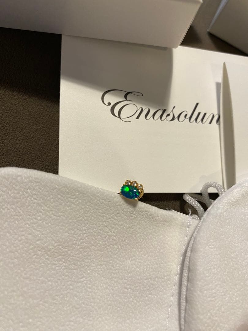 RIOさま専用　Enasoluna 一粒ストーン　ピアス　2つセット