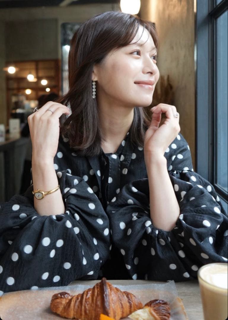 トップス LAUBEBLANC Sheer Polka Dot Ribbon Blouse