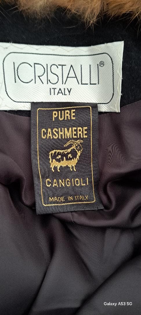 黒のロングコートファー(セーブル）襟。袖付き