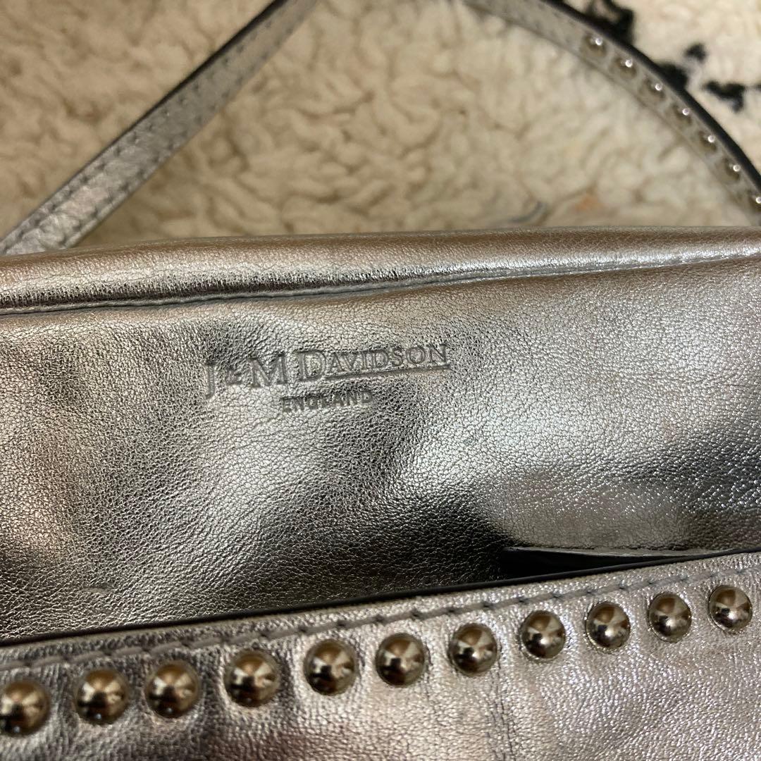 シルバー スタッズ付き ショルダーバッグ