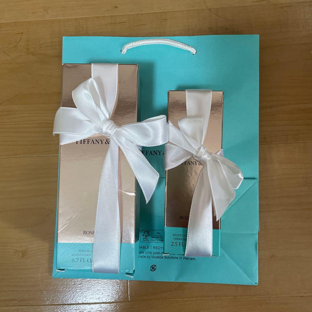 ティファニー ローズ ゴールド ボディローション　ハンドクリーム　セット