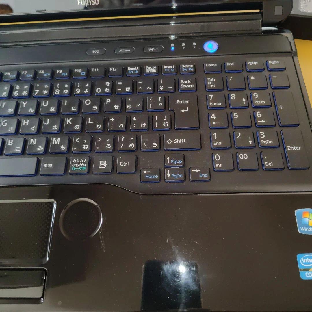 富士通　LIFEBOOK　AH77/G　Core i7　新品SSD　Office