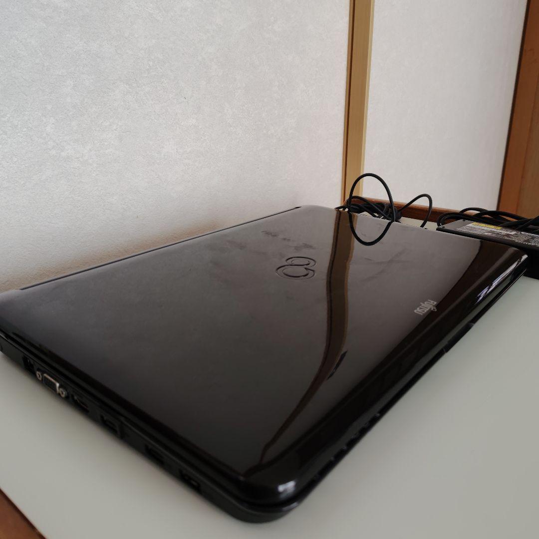 富士通　LIFEBOOK　AH77/G　Core i7　新品SSD　Office