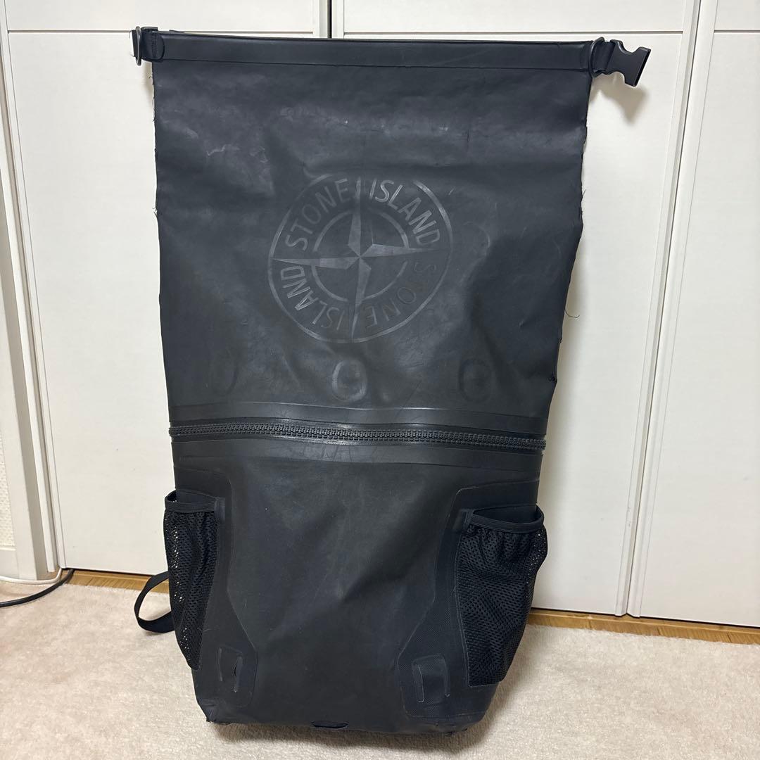 ストーンアイランド　リュック　ロールトップ　黒