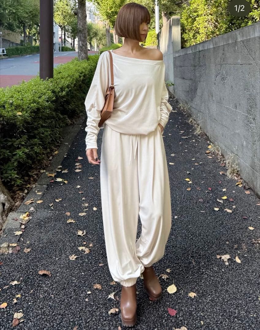 cygne ベロアトップス　ホワイト