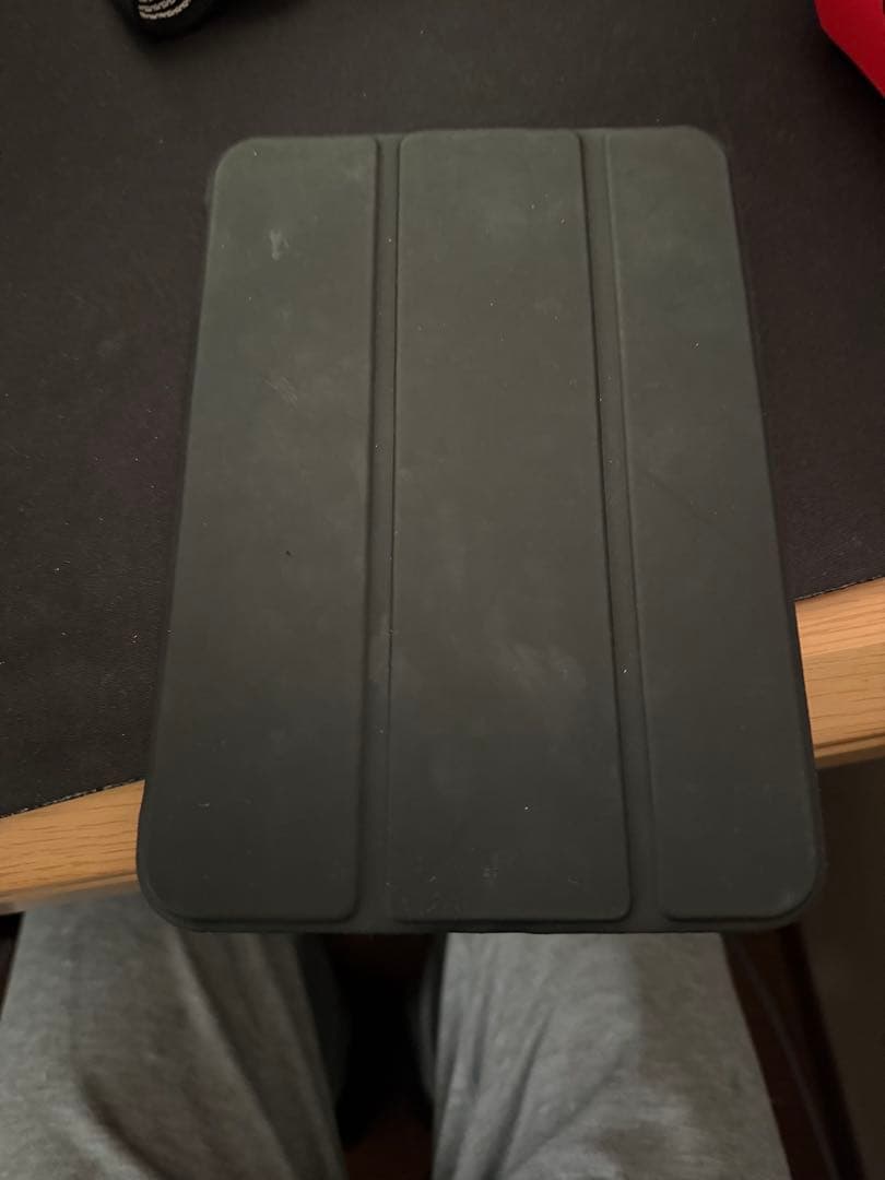 iPad mini 第6世代　ケースとスタイラスペン付き　早めに売りたいです