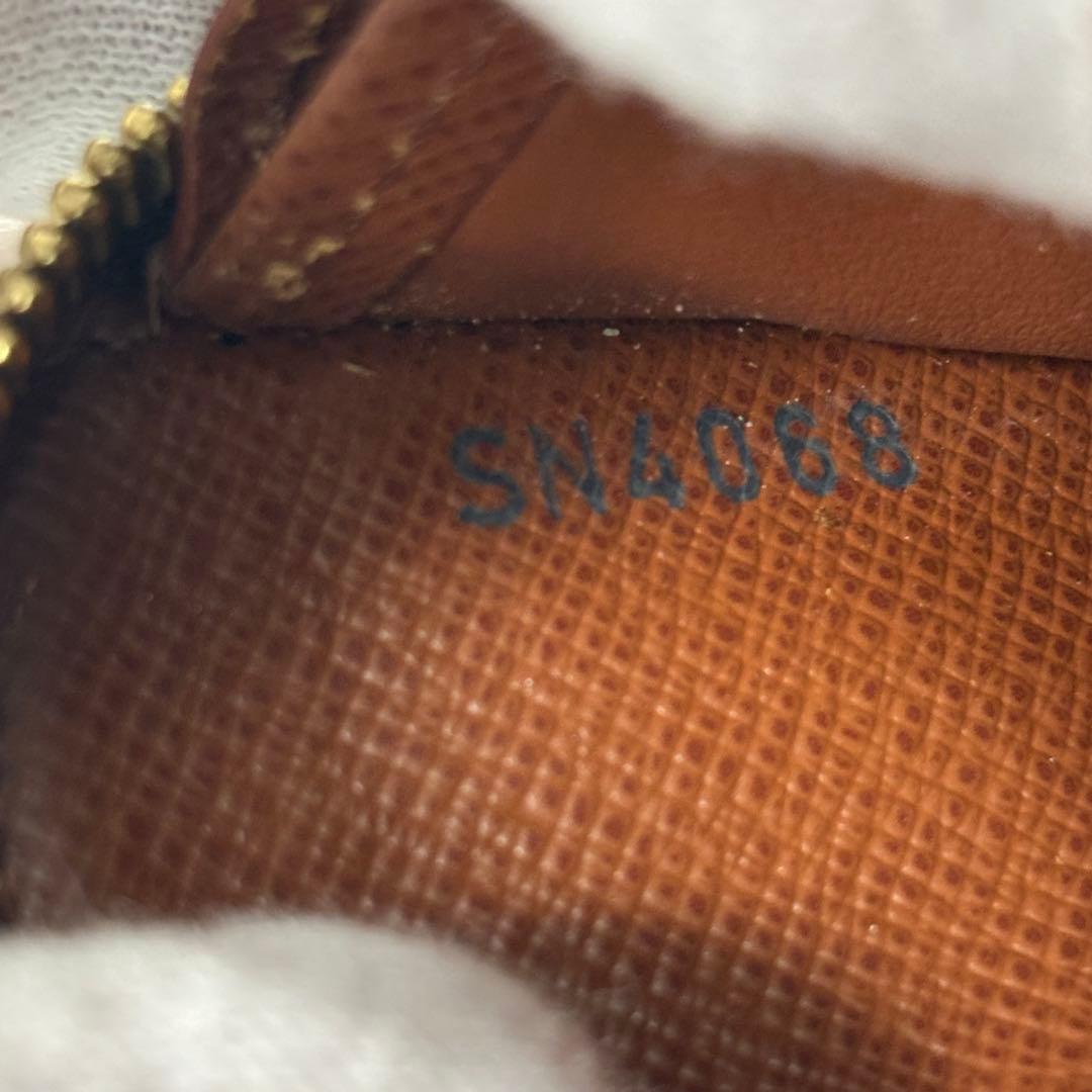 ルイヴィトン モノグラム ケース ジッピーパース