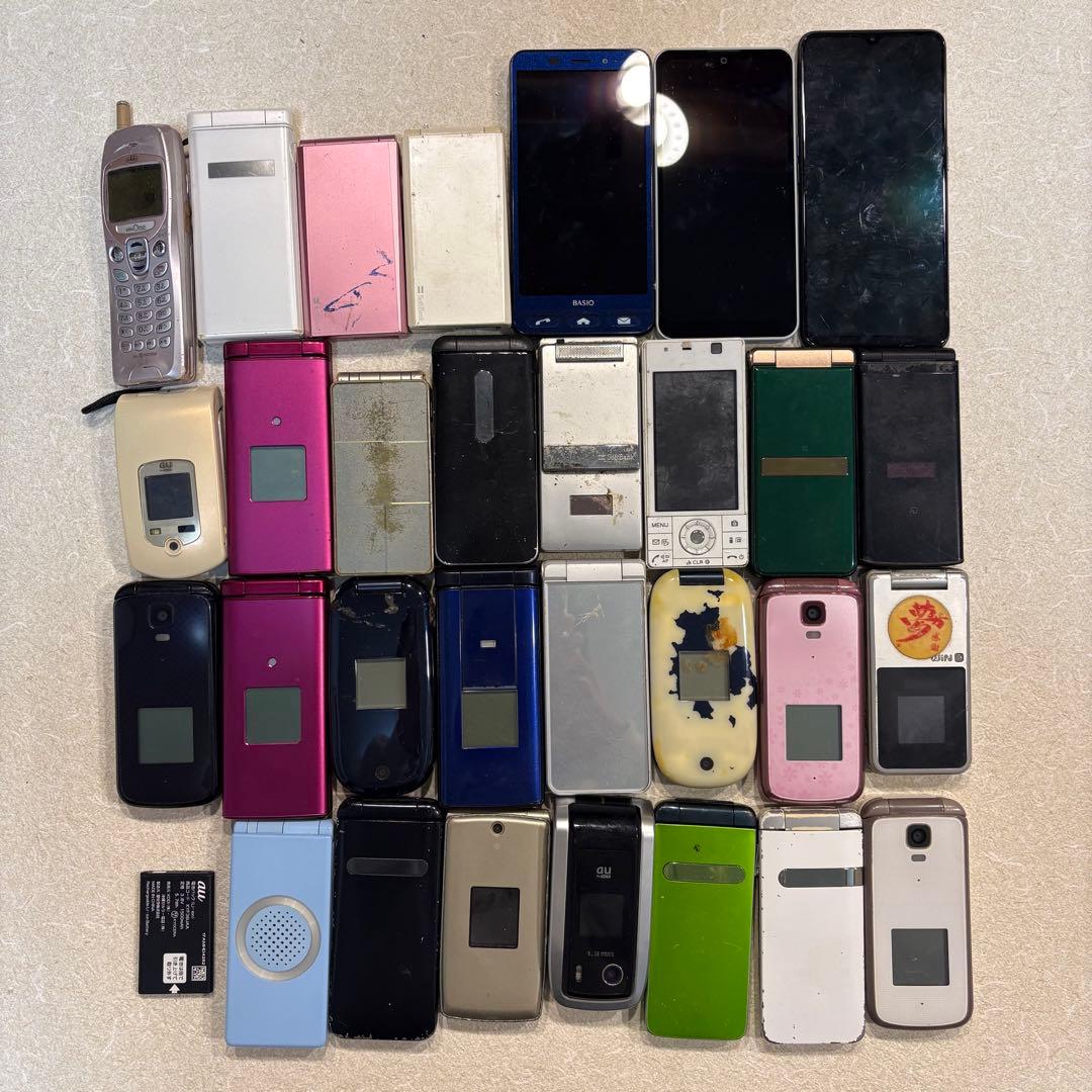 携帯電話 ガラケー スマホ　おまとめ　30台　ジャンク品