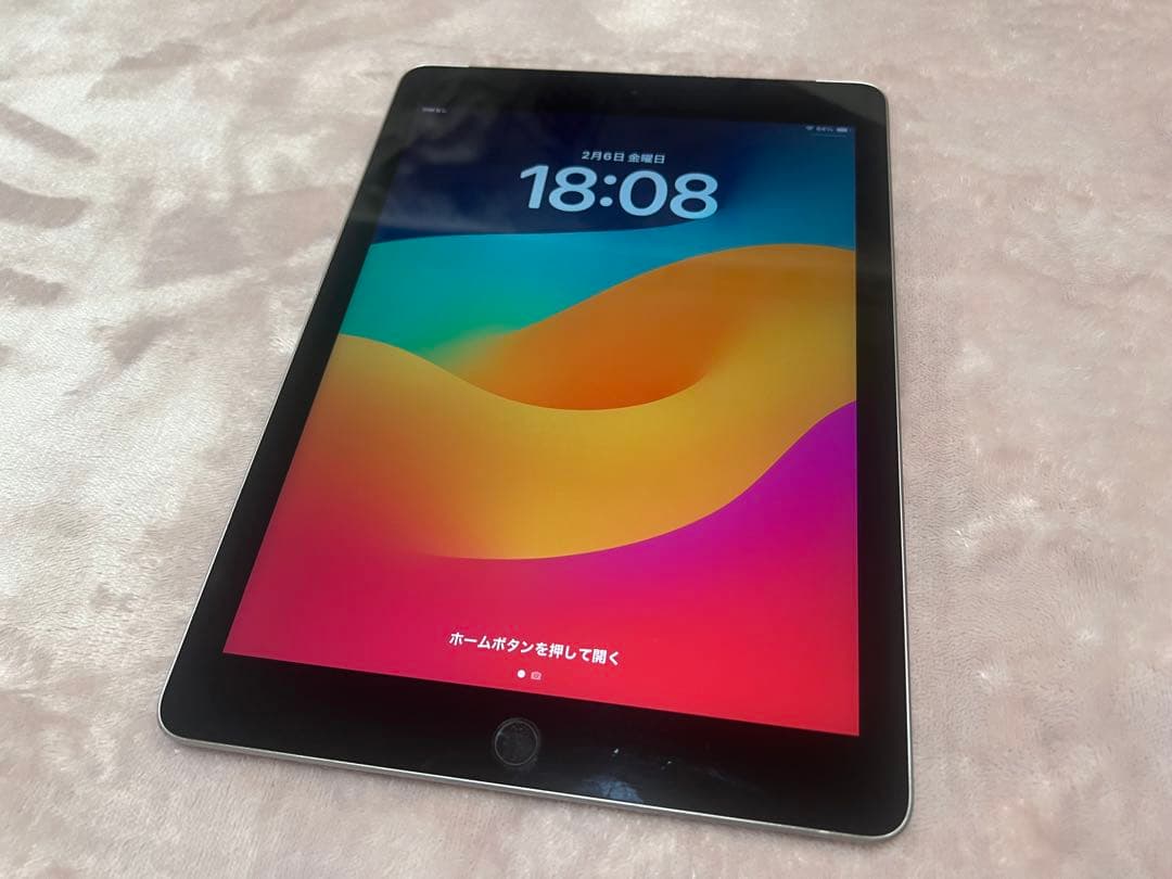 iPad第六世代　128gb Wi-Fi + Cellularモデル