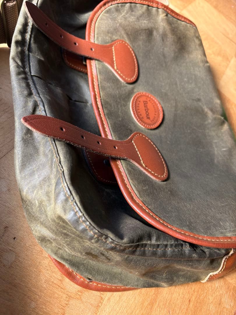 baraour バブアー ショルダーバッグオイルド 釣り メッセンジャーバック