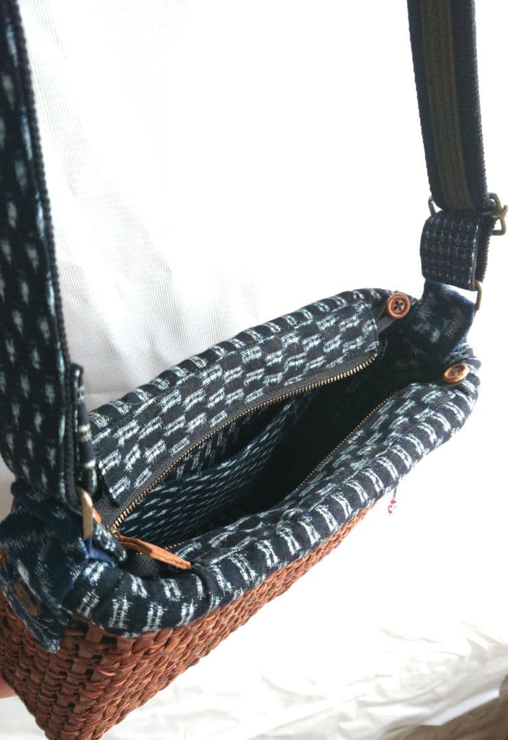 山葡萄蔓ショルダーバッグ・斜め掛けbag