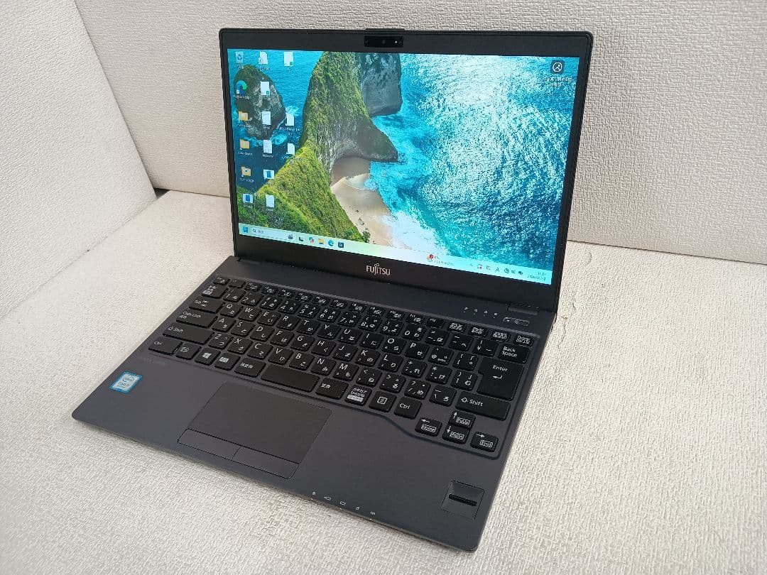 富士通 LIFEBOOK UH93/B3 Intel Core i7