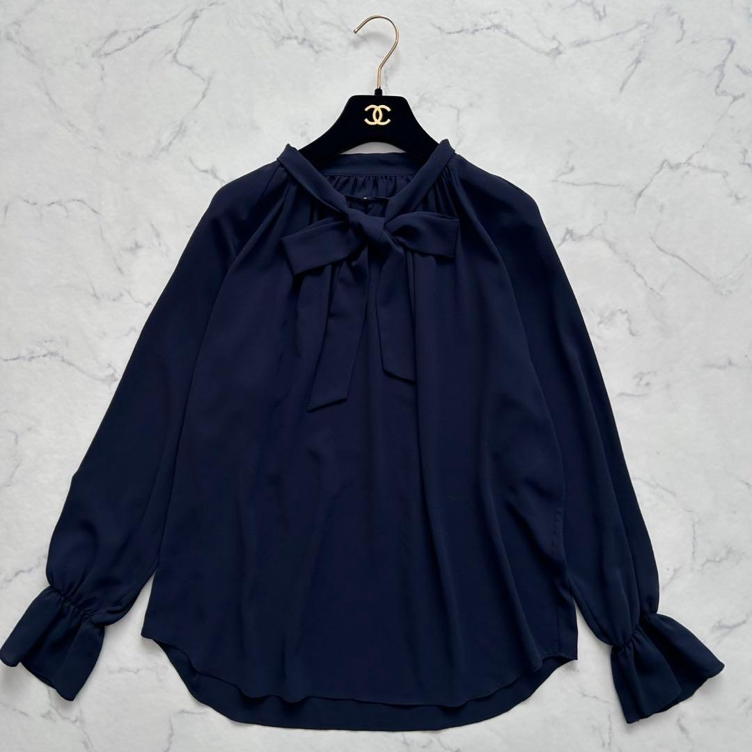 BEIGE, ベイジ 4 HERM ボウタイブラウス ネイビー