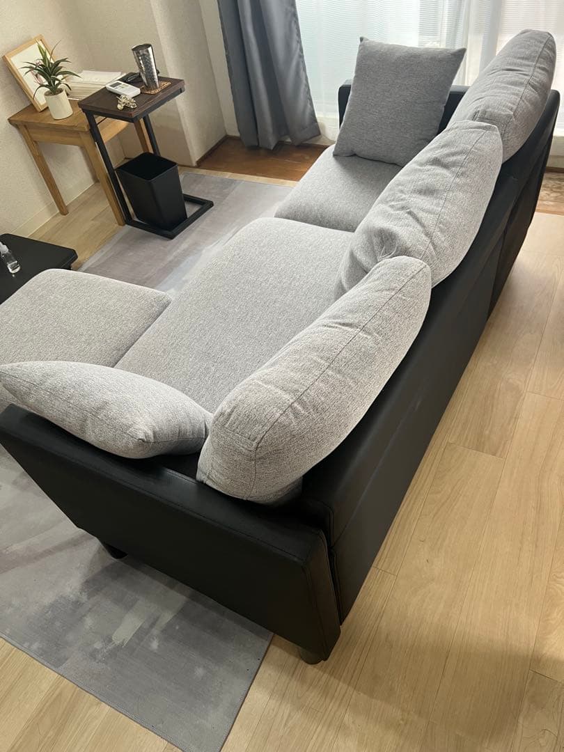 2〜3人掛けソファー（オットマン付き）