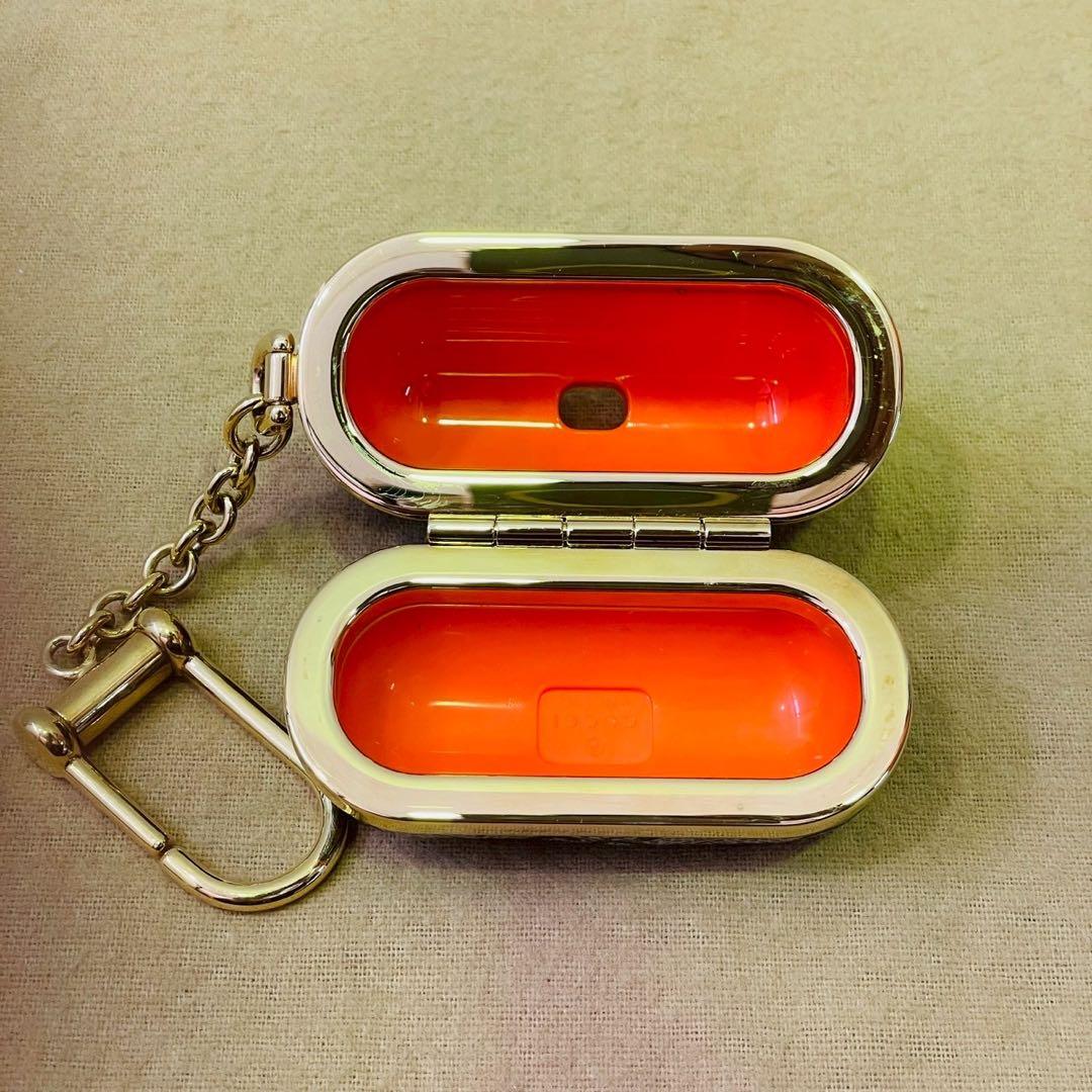 Gucci GGロゴ イヤホンケース