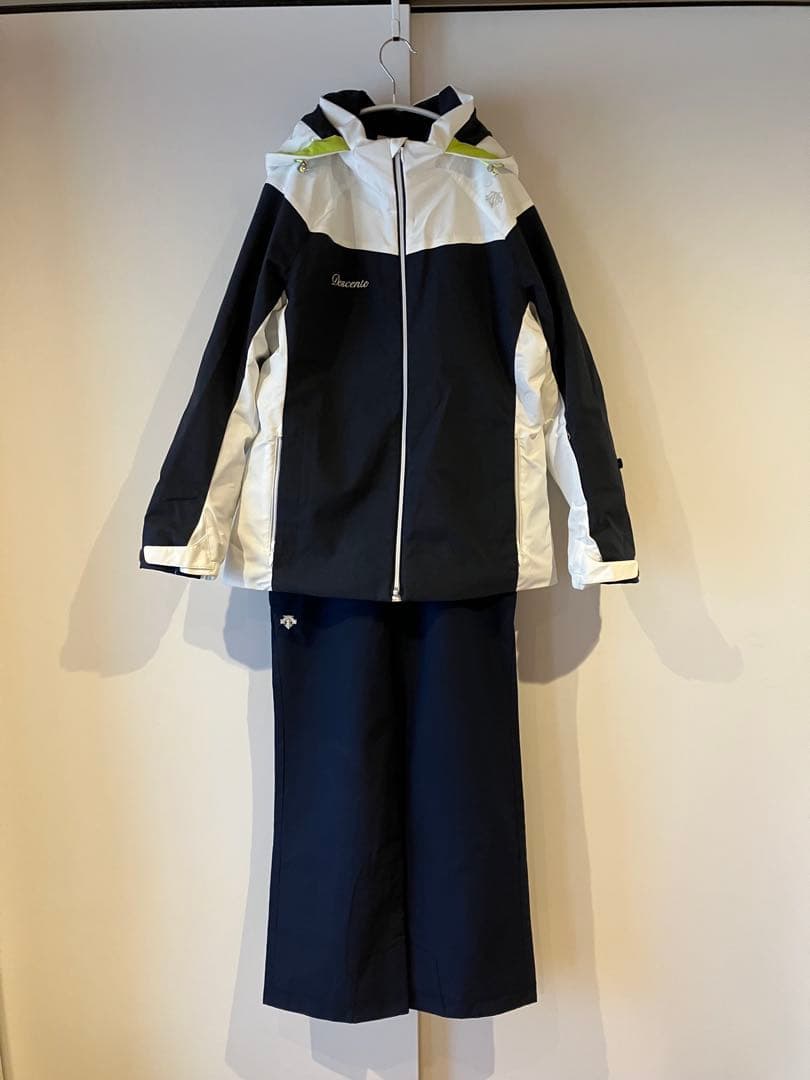 【美品】ネイビー サスペンダー付き 上下スキーウェア