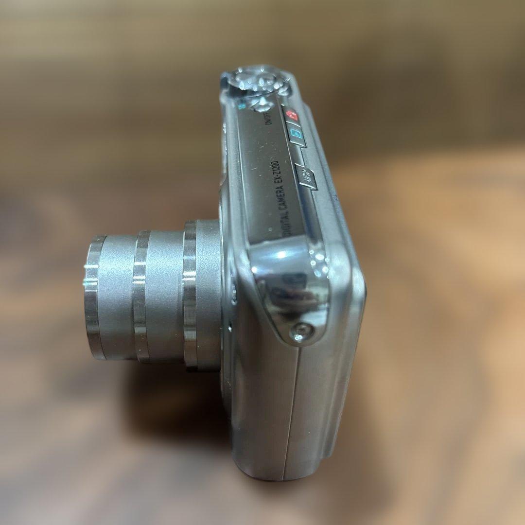 CASIO EXILIM EX-Z1200 コンパクトデジタルカメラ