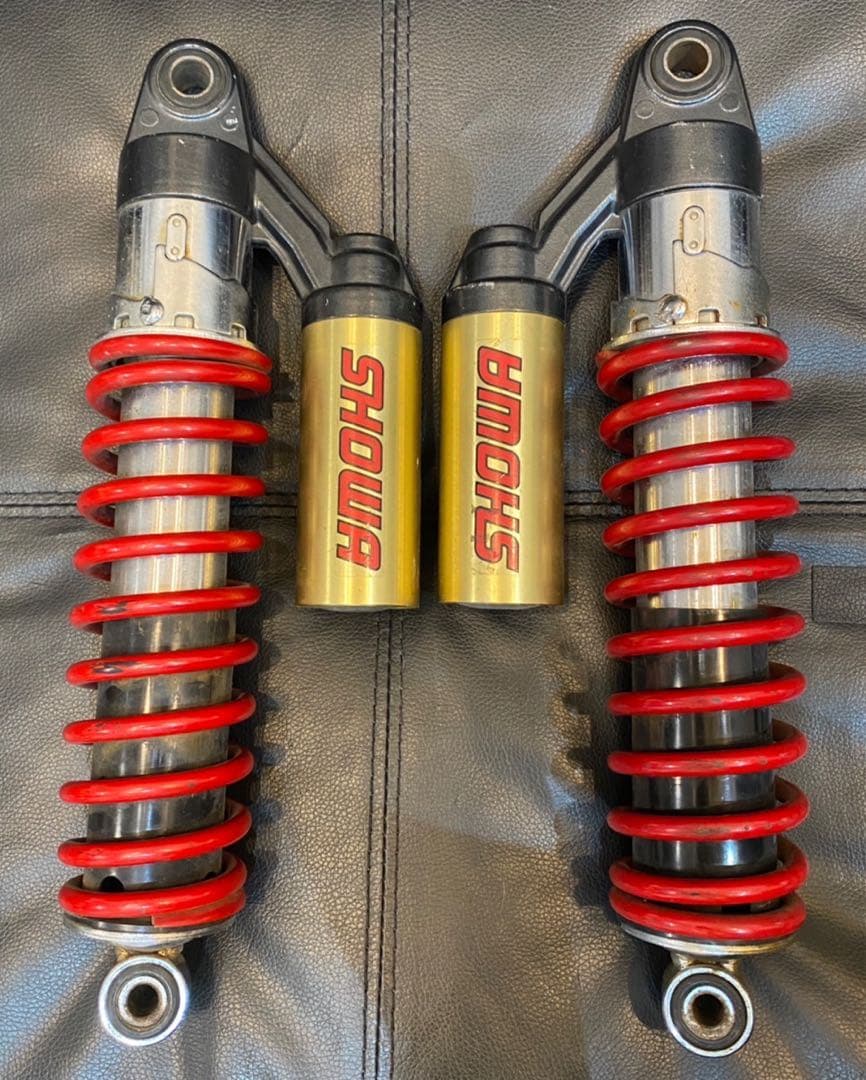 バリオスⅡ SHOWA サスペンション