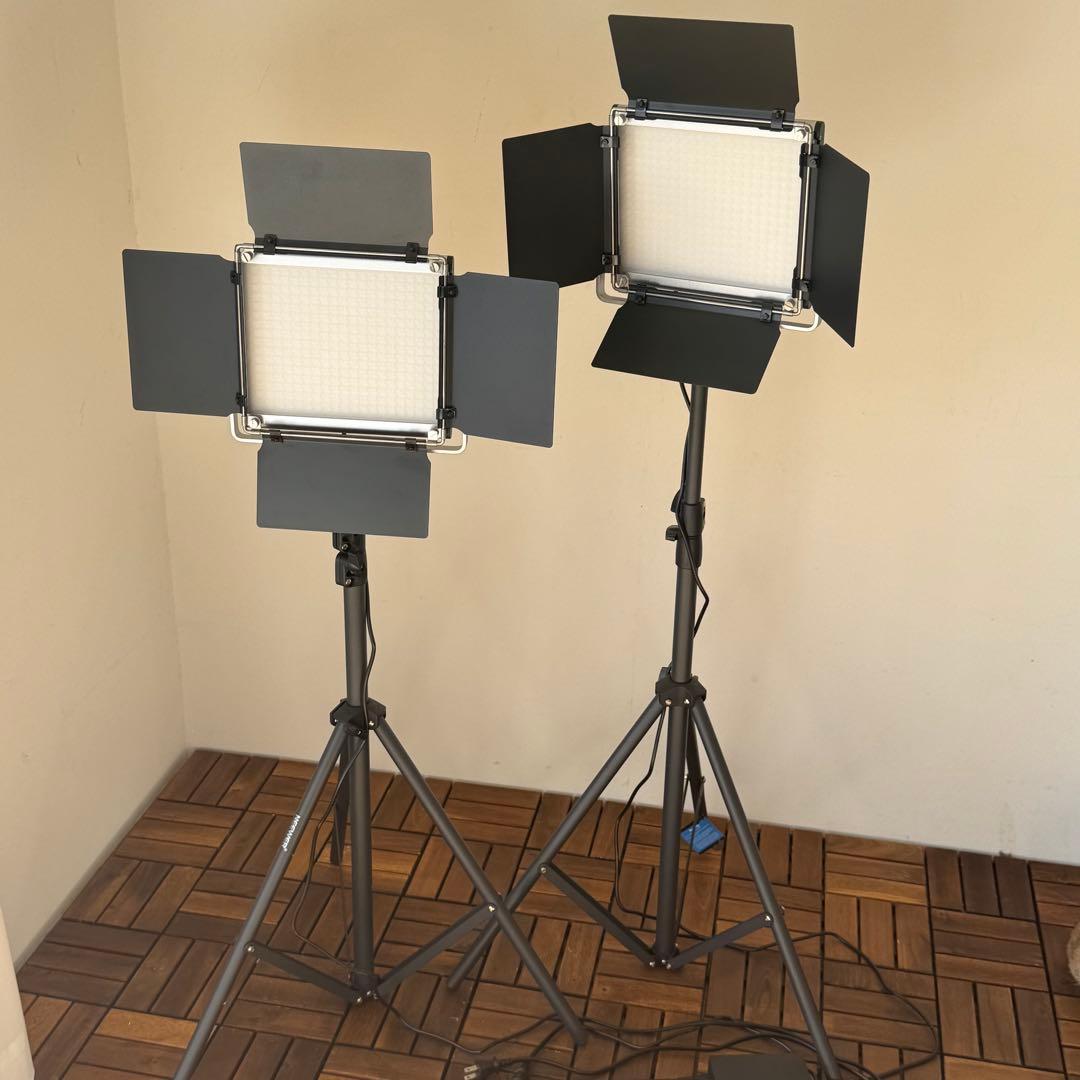 NEEWER 660 PRO II RGB LEDライト スタンド付2台セット