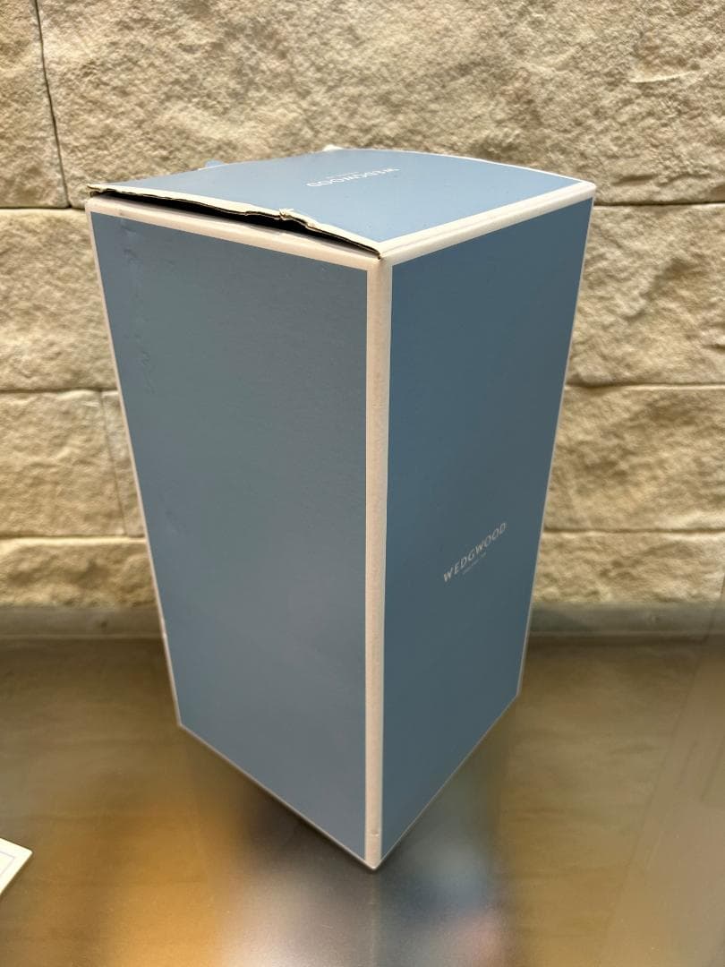  ウエッジウッド ホワイトフォリア ベース 花瓶 30cm