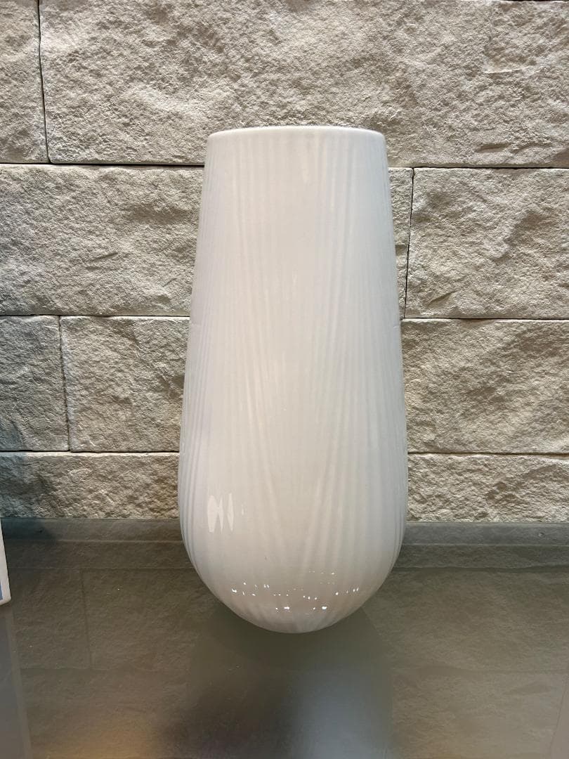  ウエッジウッド ホワイトフォリア ベース 花瓶 30cm