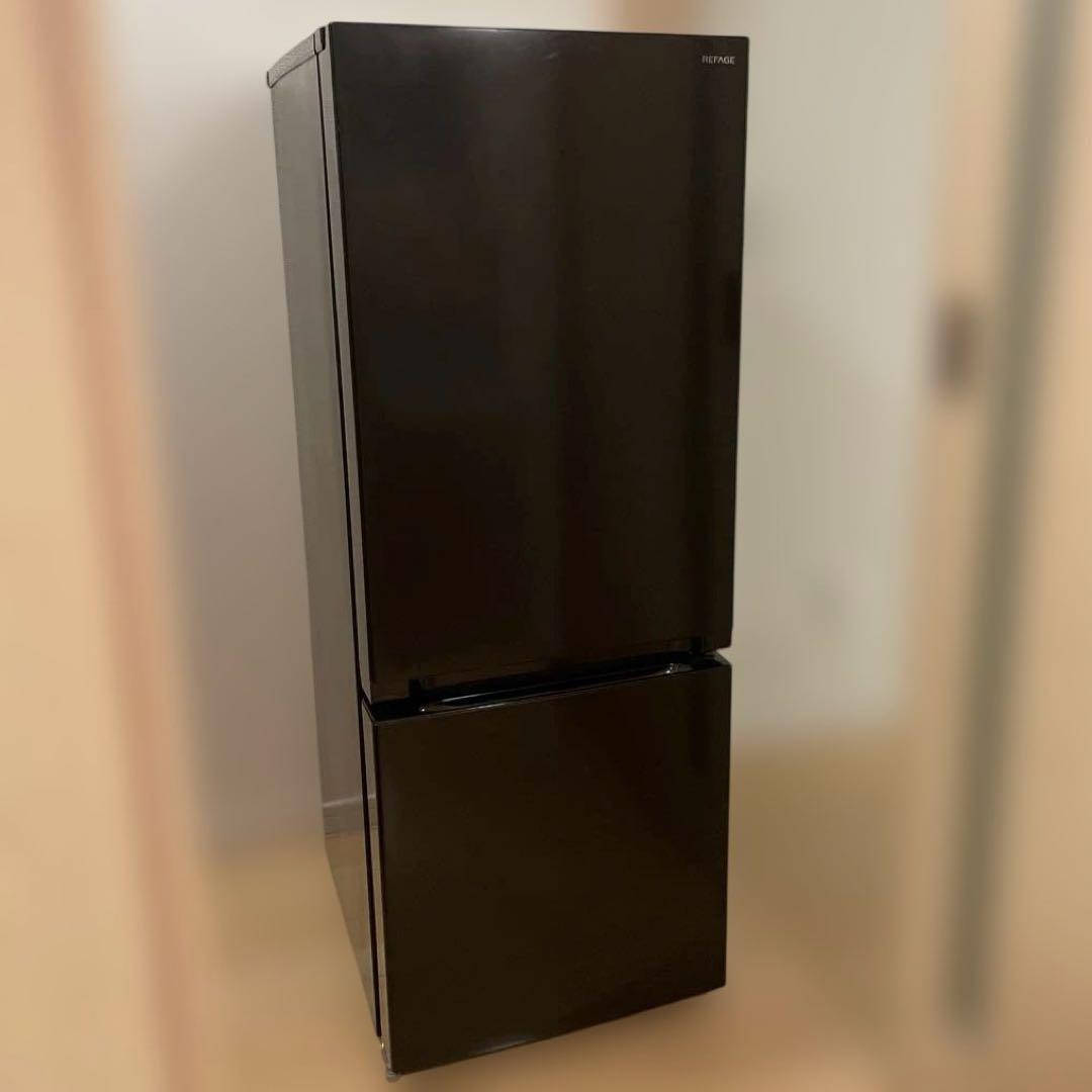 送料込　2023年製　REFAGE 冷凍冷蔵庫 YRZ-F15LK ブラック