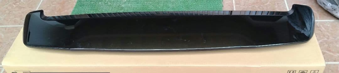 ☆ヴォクシー80系　純正リアウイング