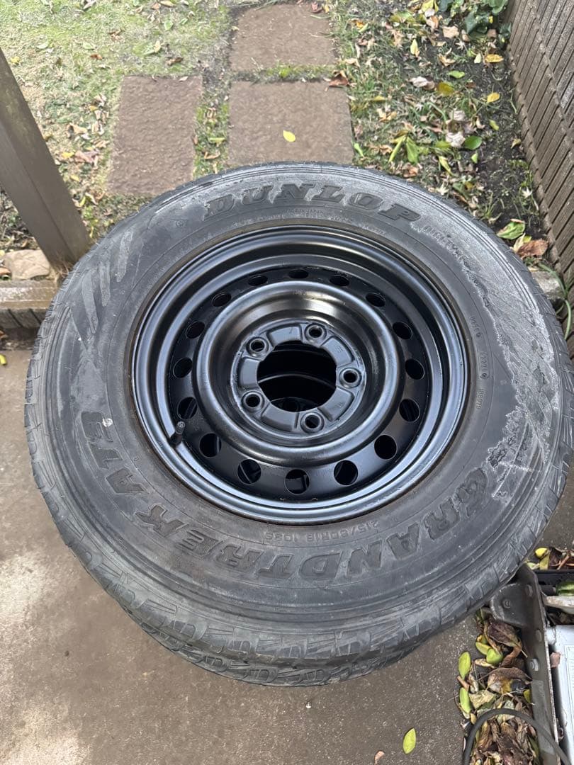 本日限定値下げランクル70 16インチタイヤホイールセット