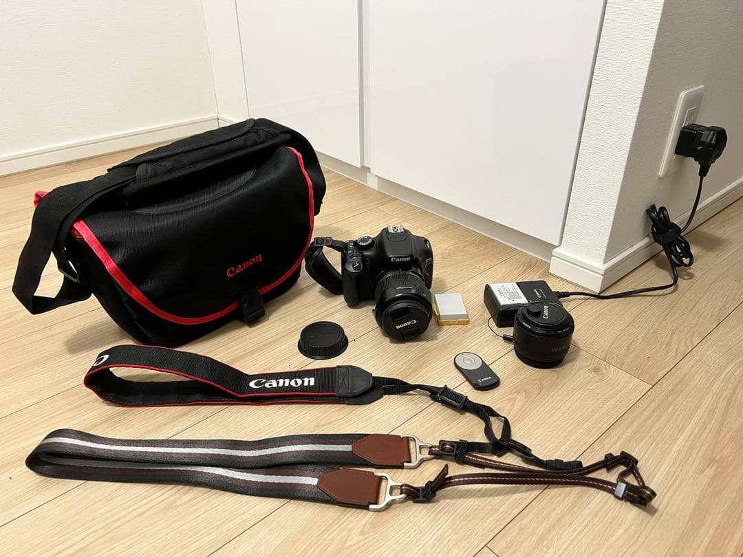 CANON カメラ　海外550D 日本KISS X3