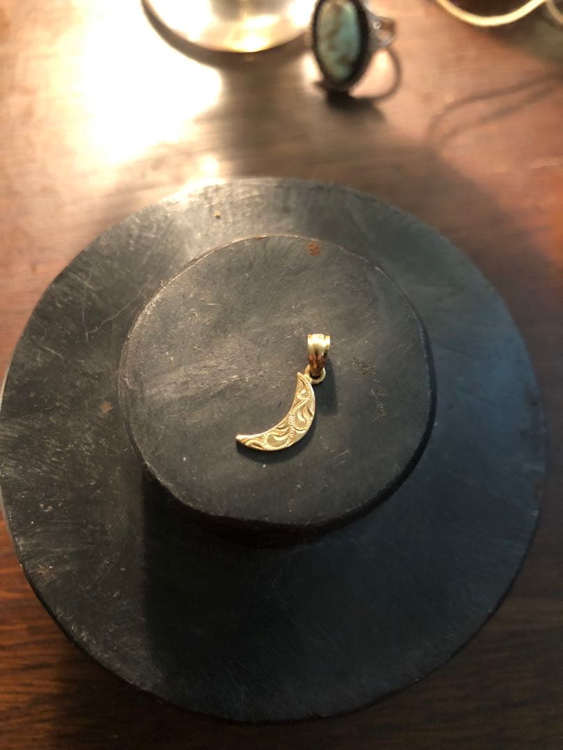 ハワイアンジュエリー　三日月