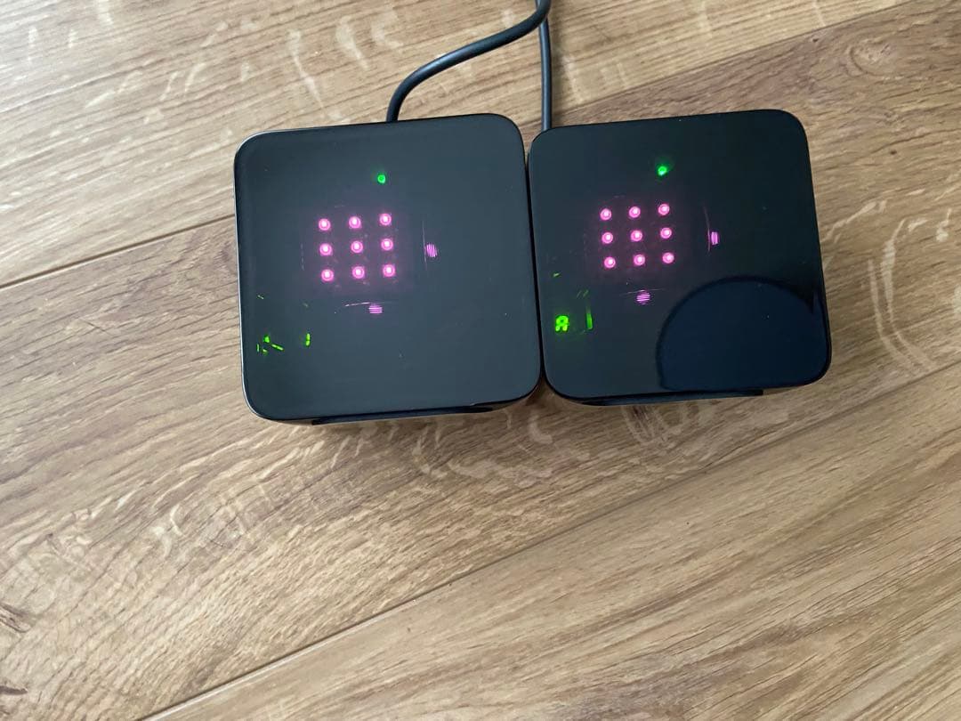 美品 HTC ベースステーション 1.0 VRCHAT フルトラッキング機材