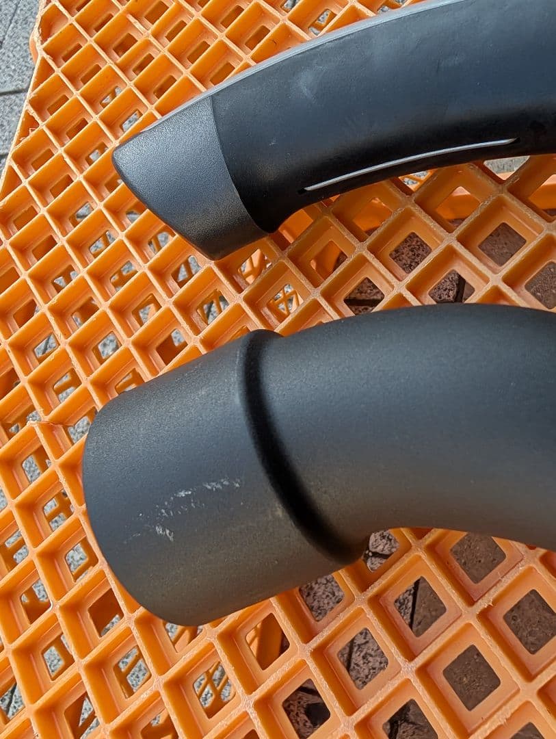 【歳末特価】Miele　ミーレ　掃除機　レッド　S4582