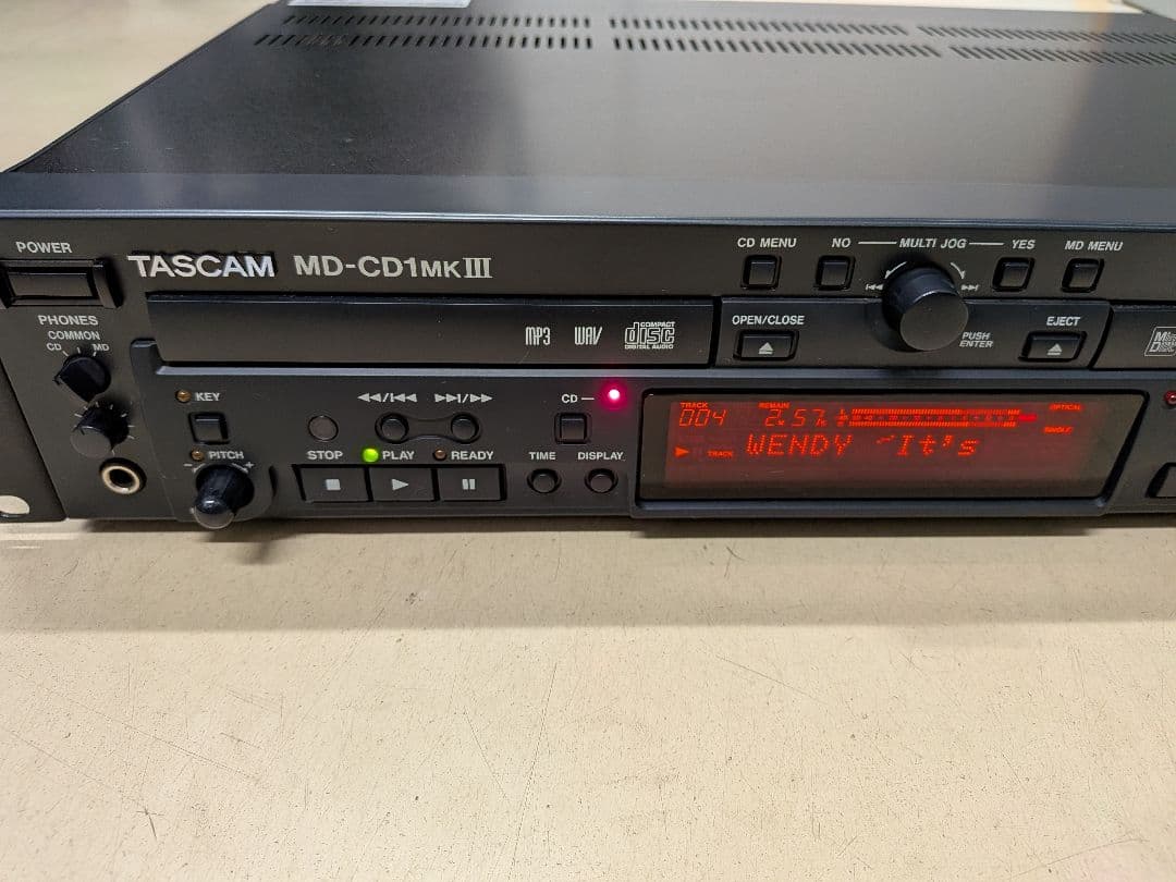 TASCAM CD/MDデッキ