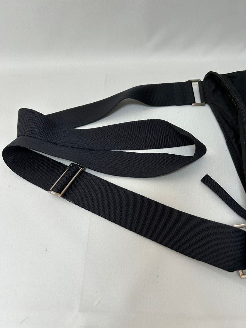 PRADA プラダ メッセンジャー ショルダー　バッグ　ナイロン　黒